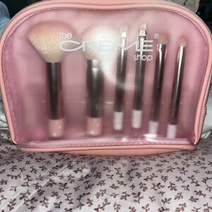 NWOT The Creme Shop Makeup brush set